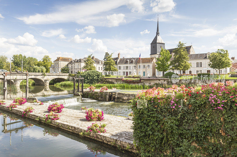 Romorantin-Lanthenay -旧城和Sauldre